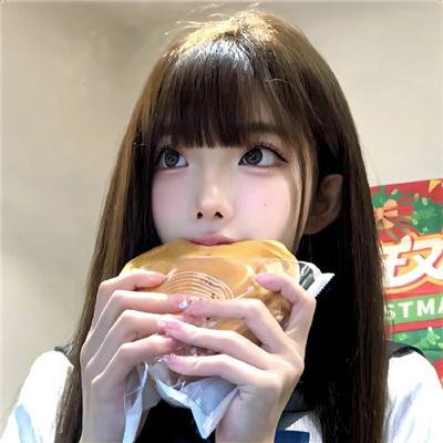 推动摇篮的手